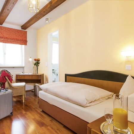 Hotel Muenchner Hof Und Blauer Turm Регенсбург Екстериор снимка