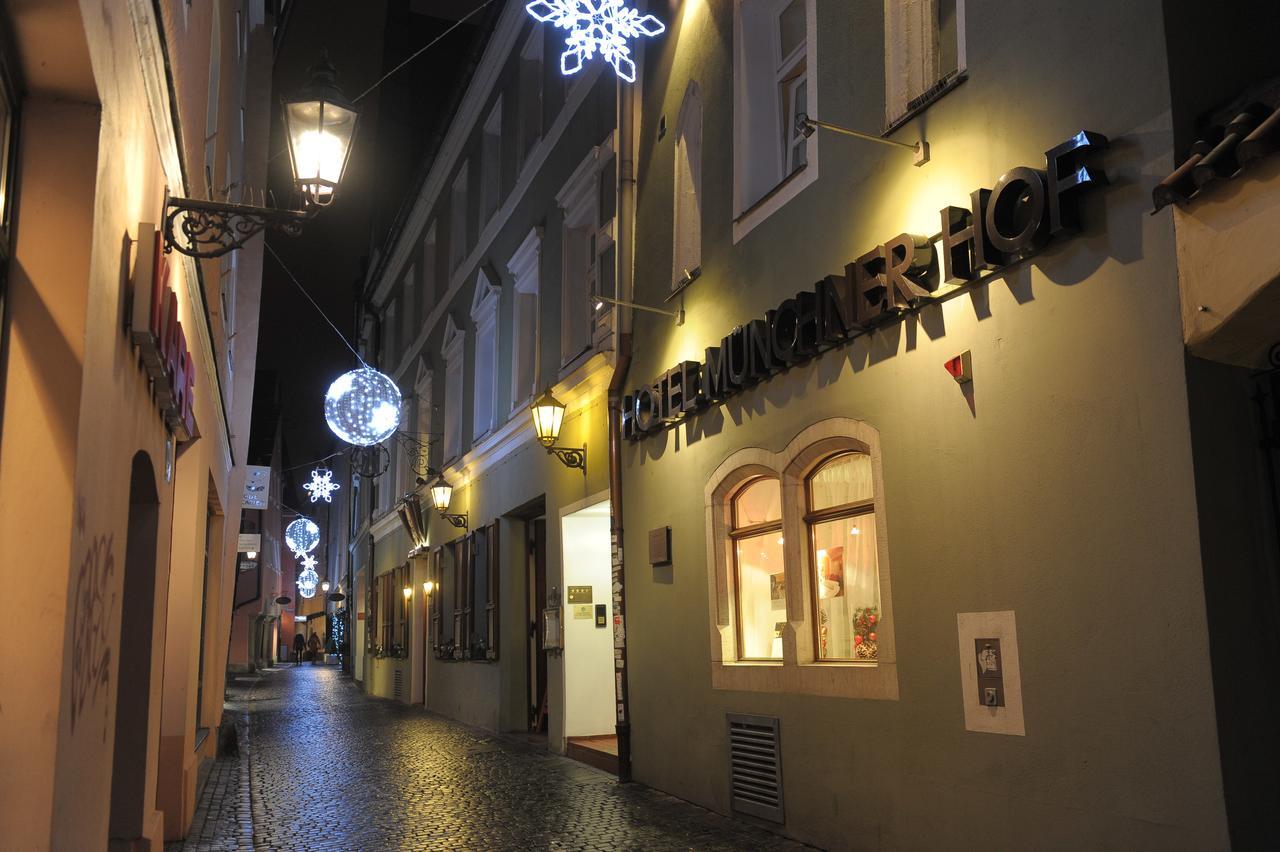 Hotel Muenchner Hof Und Blauer Turm Регенсбург Екстериор снимка