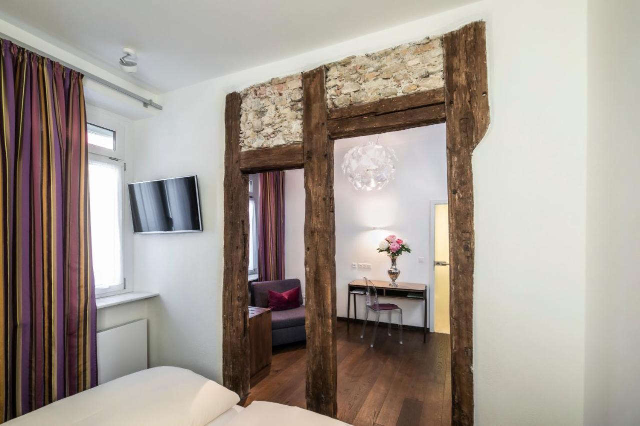 Hotel Muenchner Hof Und Blauer Turm Регенсбург Екстериор снимка