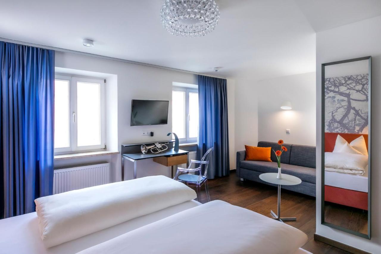 Hotel Muenchner Hof Und Blauer Turm Регенсбург Екстериор снимка